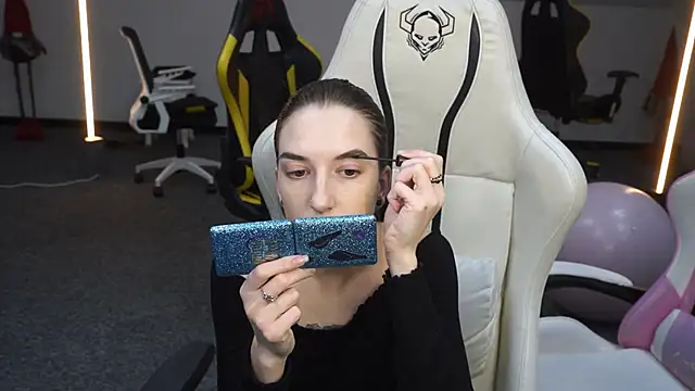  Lili 054 online show from 4, 10, 2025