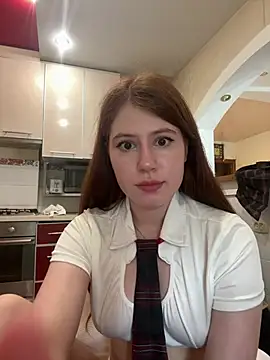 Snapshot of CarolaineMyers chatting on 28, 7, 2026 CarolaineMyers online show from 28, 7, 2026