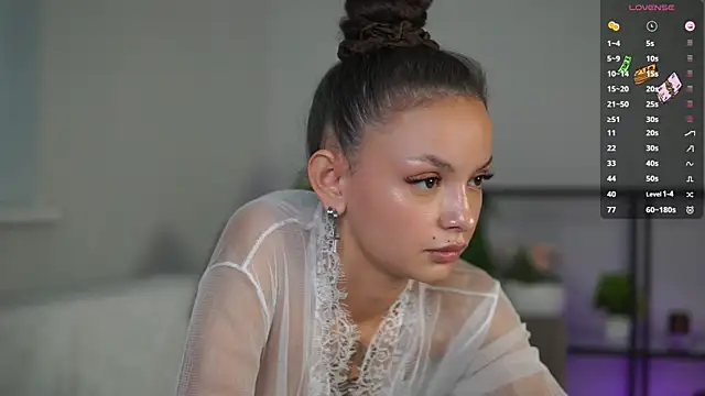 Snapshot of Dubai_Choco chatting on 14, 9, 2025 Dubai Choco online show from 14, 9, 2025