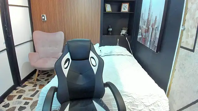 ScarletMoon1  online show from 20, 9, 2025