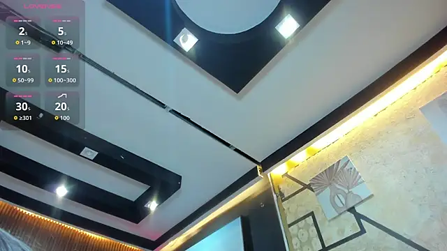 ScarletMoon1  online show from 24, 9, 2025