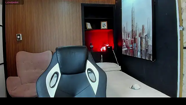 ScarletMoon1  online show from 24, 9, 2025