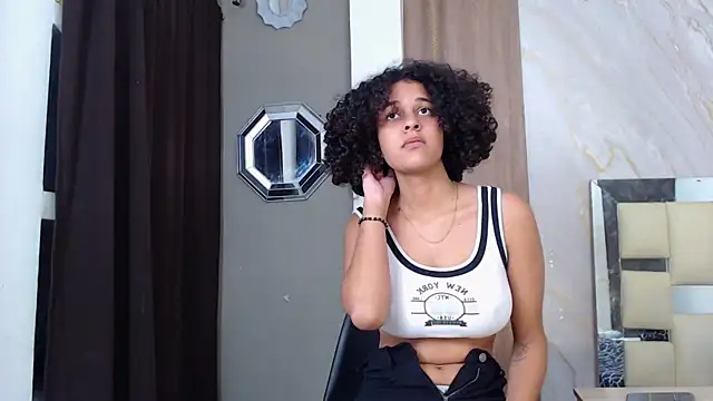 miss leidy  online show from 9, 4, 2026
