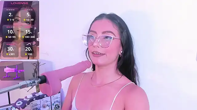 Snapshot of valentinna_montess chatting on 11, 2, 2026 valentinna montess online show from 11, 2, 2026