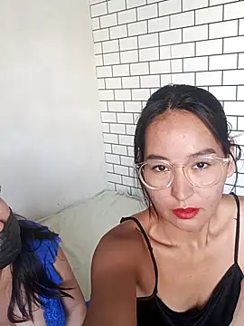 Snapshot of Luu-Lii777 chatting on 9, 10, 2025 Luu-Lii777 online show from 9, 10, 2025