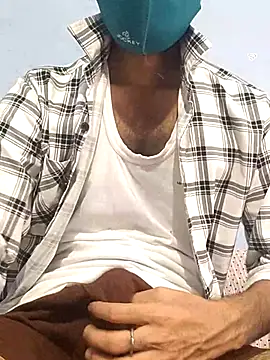 GirlsCrush  online show from 26, 9, 2025