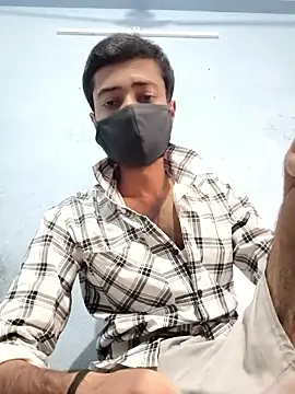 GirlsCrush  online show from 9, 11, 2025