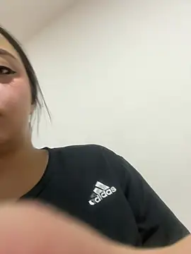 Snapshot of SarahCastro1_ chatting on 4, 7, 2026 SarahCastro1 online show from 4, 7, 2026