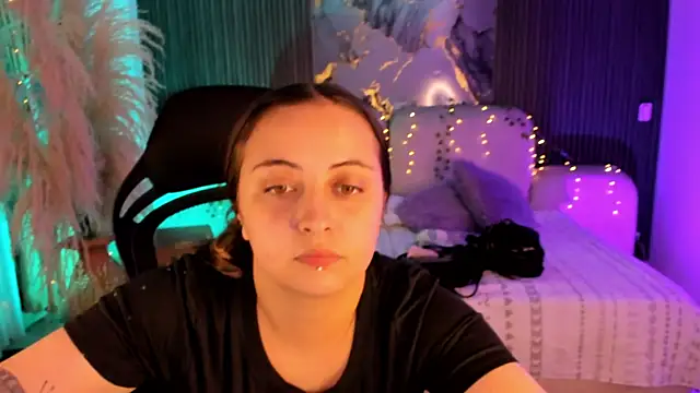 Snapshot of SarahCastro1_ chatting on 9, 7, 2026 SarahCastro1 online show from 9, 7, 2026