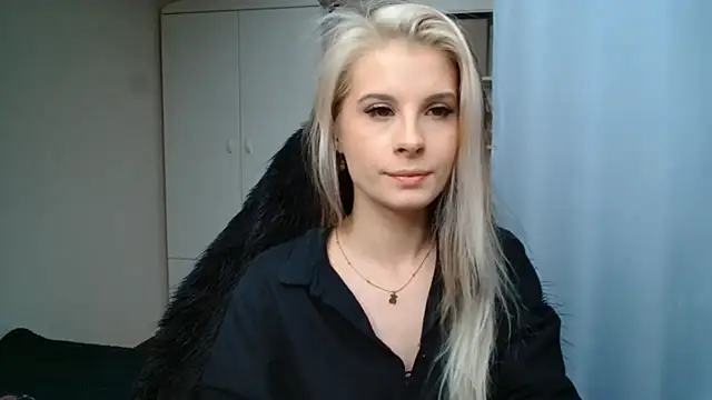 Snapshot of KristineGlow chatting on 13, 7, 2026 KristineGlow online show from 13, 7, 2026