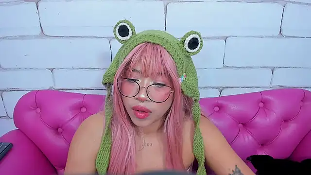 SafiroAgataaa online show from 18, 9, 2025