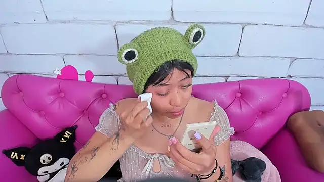 SafiroAgataaa online show from 12, 11, 2025