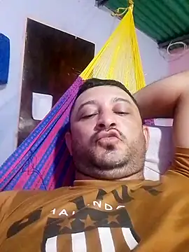 Snapshot of arnaldof50 chatting on 12, 9, 2025 arnaldof50 online show from 12, 9, 2025