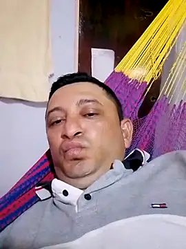 Snapshot of arnaldof50 chatting on 11, 10, 2025 arnaldof50 online show from 11, 10, 2025