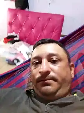 Snapshot of arnaldof50 chatting on 13, 10, 2025 arnaldof50 online show from 13, 10, 2025