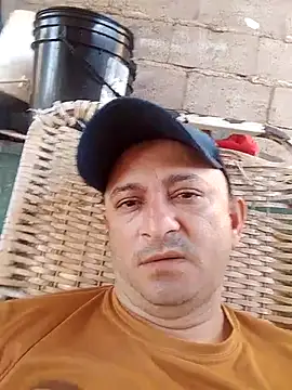 Snapshot of arnaldof50 chatting on 6, 11, 2025 arnaldof50 online show from 6, 11, 2025