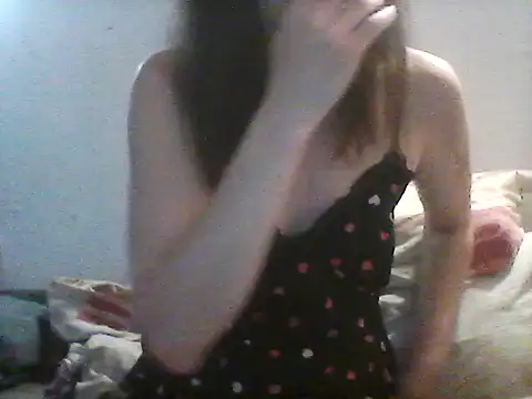 Snapshot of Milana38 chatting on 19, 6, 2026 Milana38 online show from 19, 6, 2026
