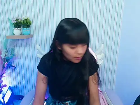 Snapshot of kataleya__18 chatting on 13, 1, 2026 kataleya 18 online show from 13, 1, 2026