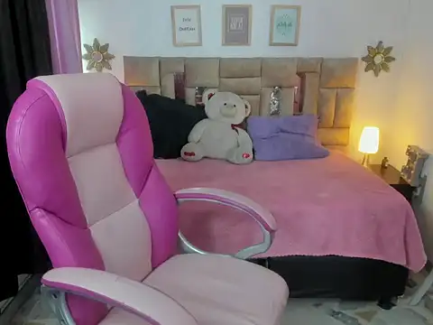 Snapshot of kataleya__18 chatting on 14, 1, 2026 kataleya 18 online show from 14, 1, 2026