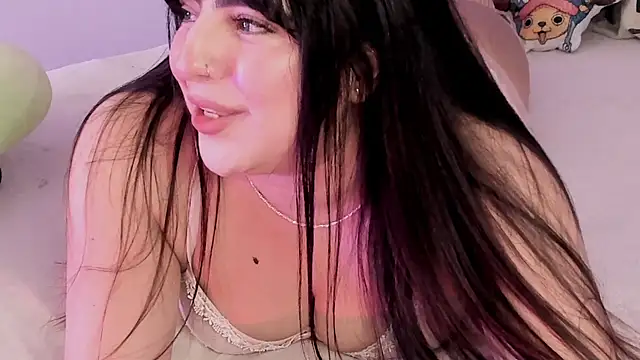 Camila Matinez  online show from 28, 10, 2025