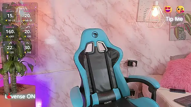 Snapshot of cristal_herrera_ chatting on 9, 10, 2025 cristal herrera online show from 9, 10, 2025