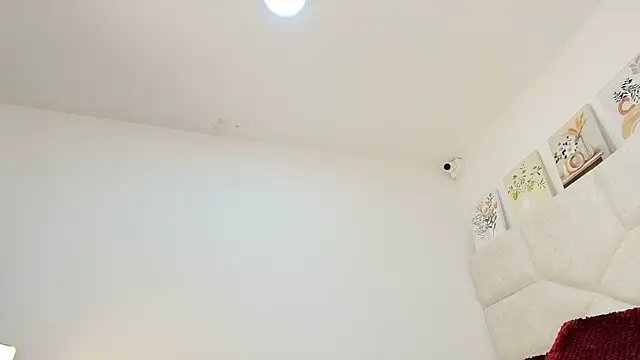 elizawiliamst online show from 8, 4, 2026