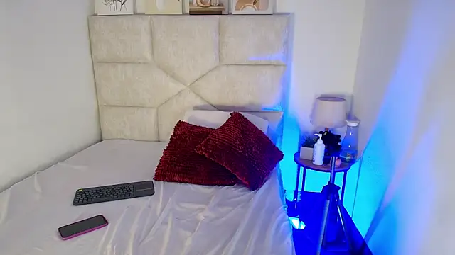 elizawiliamst online show from 28, 7, 2026