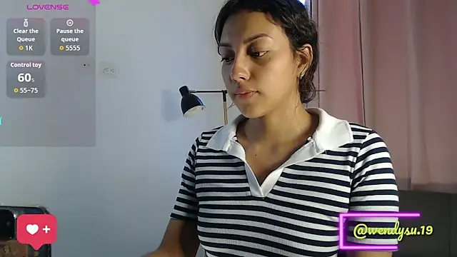 Snapshot of WendySuns_ chatting on 15, 9, 2025 WendySuns  online show from 15, 9, 2025