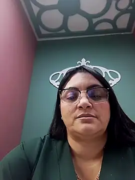 Snapshot of tiffany_Johnson1 chatting on 6, 10, 2025 tiffany Johnson1 online show from 6, 10, 2025