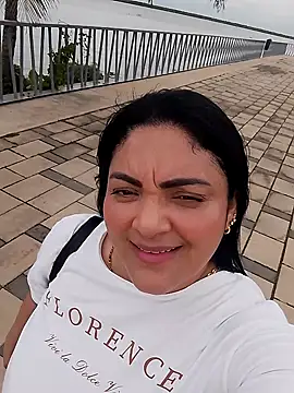 Snapshot of tiffany_Johnson1 chatting on 24, 10, 2025 tiffany Johnson1 online show from 24, 10, 2025