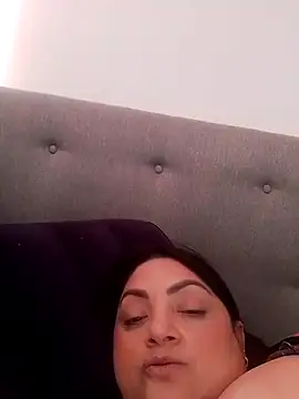 tiffany Johnson1 online show from 30, 4, 2026