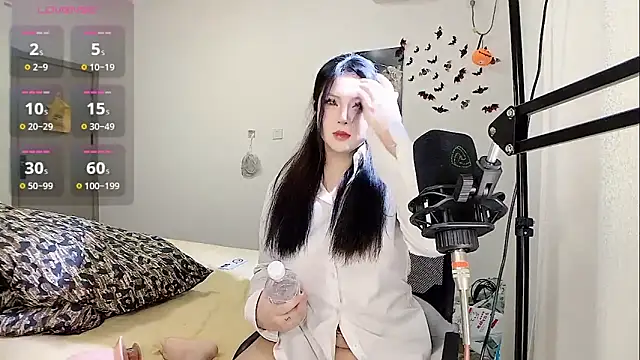 medusanamei online show from 30, 10, 2025