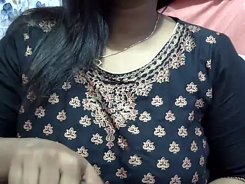 Snapshot of Rooshami_hot01 chatting on 12, 10, 2025 Rooshami hot01 online show from 12, 10, 2025