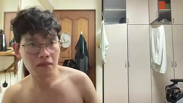 Passionatetwink2 online show from 24, 9, 2025