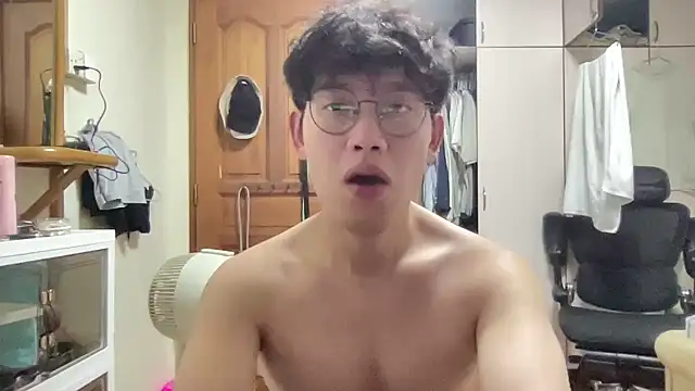 Passionatetwink2 online show from 29, 11, 2025