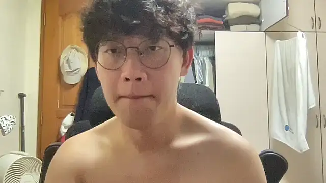 Passionatetwink2 online show from 6, 3, 2026