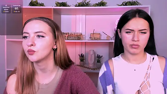 mila glow1 online show from 22, 10, 2025