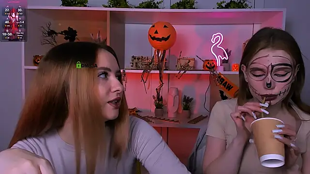 mila glow1 online show from 29, 10, 2025