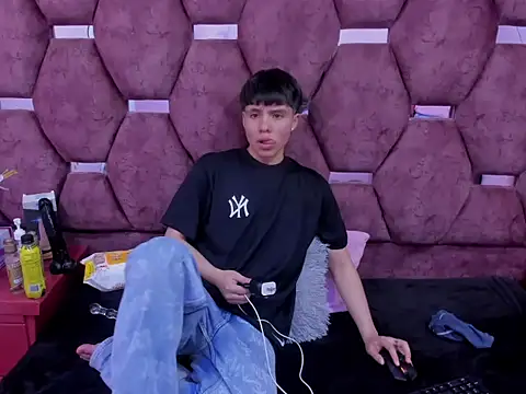 Bruno Cruzz online show from 14, 11, 2025