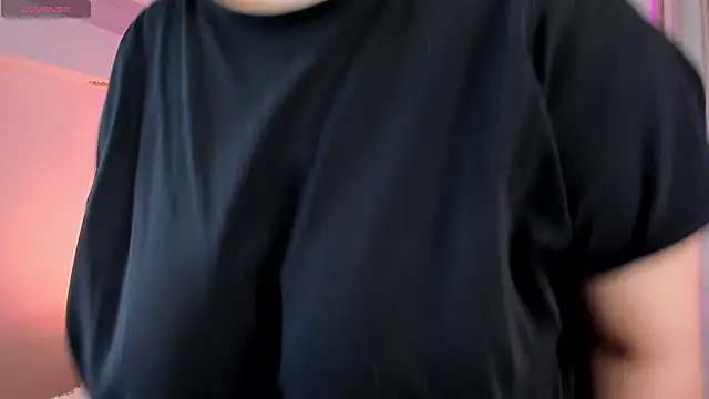 Snapshot of Alissa_S chatting on 6, 11, 2025 Alissa S online show from 6, 11, 2025