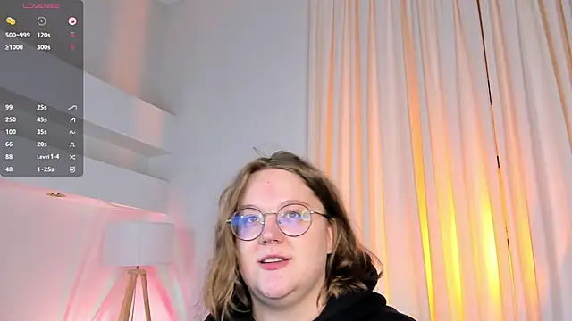 Snapshot of Alissa_S chatting on 16, 11, 2025 Alissa S online show from 16, 11, 2025