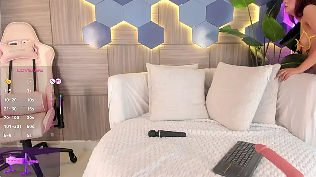MilaGrace1 online show from 2, 5, 2026