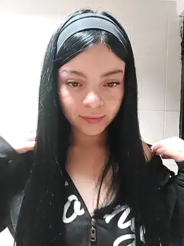 LunaJacobs online show from 4, 5, 2026