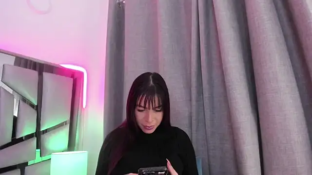  valeria saenz  online show from 13, 6, 2026
