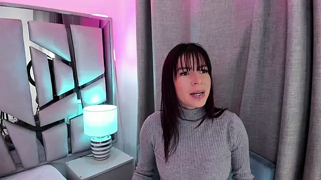  valeria saenz  online show from 6, 7, 2026
