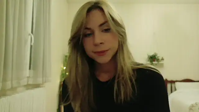 Snapshot of wonderalice31 chatting on 26, 9, 2025 wonderalice31 online show from 26, 9, 2025