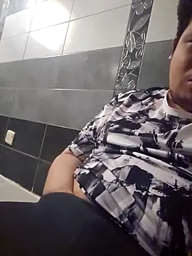 Snapshot of jedoo1213 chatting on 2, 10, 2025 jedoo1213 online show from 2, 10, 2025