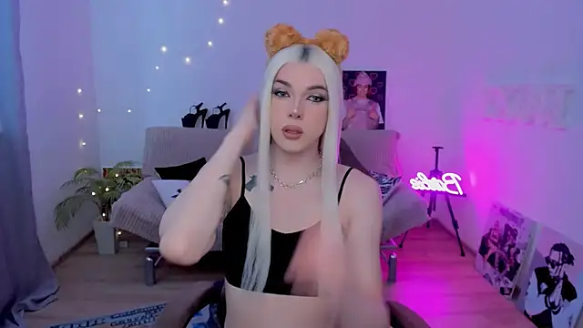 Snapshot of YourTrixie chatting on 7, 2, 2026 YourTrixie online show from 7, 2, 2026