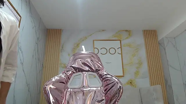 sara lopez s online show from 22, 9, 2025