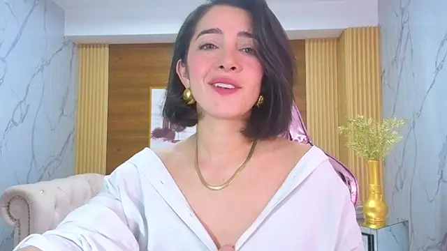 Snapshot of sara_lopez_s chatting on 4, 8, 2026 sara lopez s online show from 4, 8, 2026
